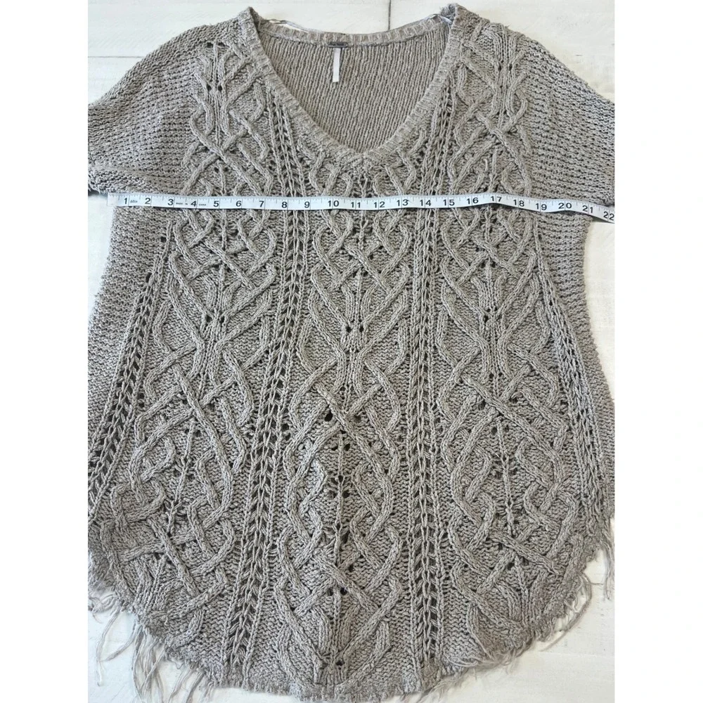 Free People Cross My Heart Beige Loose Cable Knit Pullover Sweater Size Medium